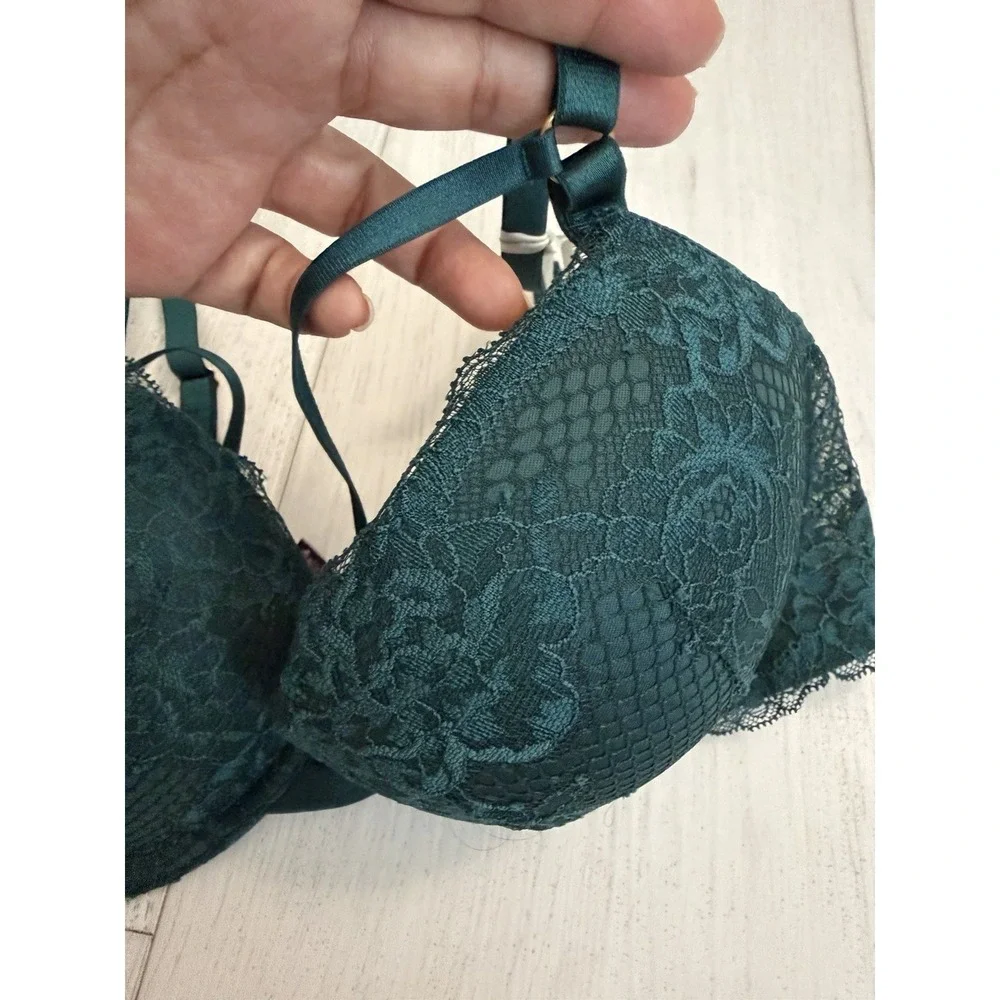 NWT Victoria's‎ Secret Very Sexy Push-up Bra Sz 36C Green Lace